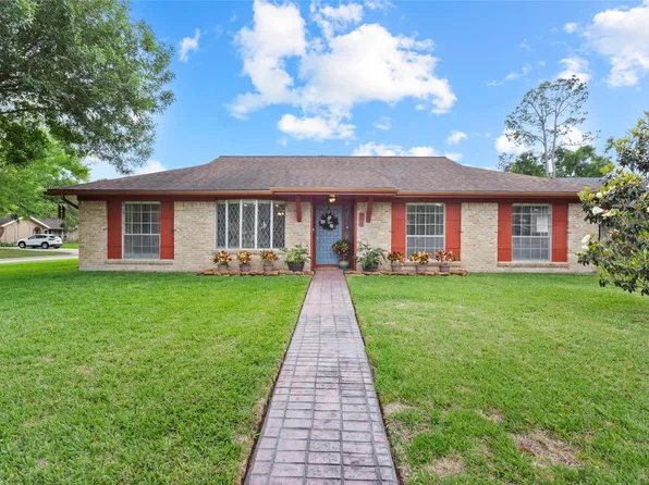 908 Morningside Ct, Friendswood, TX 77546