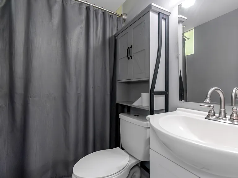 819 Jefferson Ave SW — Photo 20