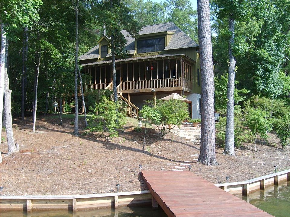 The Greenhouse on lake martin