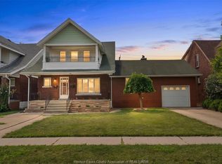 2279 Lillian Ave, Windsor, ON N8X4B1