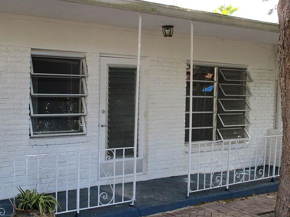 East Side Unit Entry