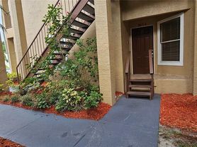 8821 Coral Palms Ct, Kissimmee, FL