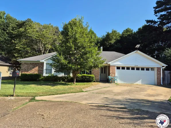 134 Presidio Pl, Wake Village, TX 75501