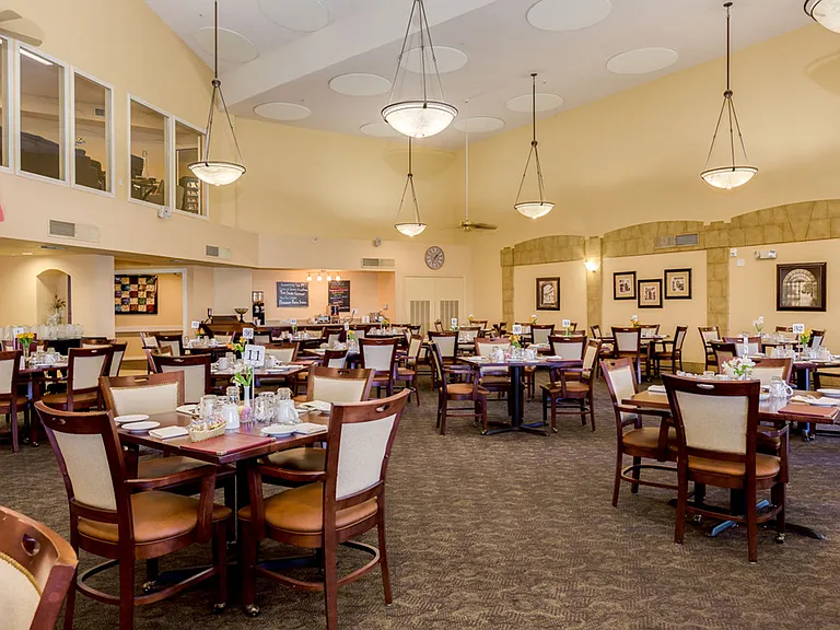 Discovery Point Retirement Community — Photo 9