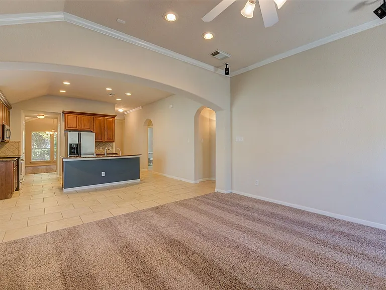 11 Ebony Oaks Pl — Photo 13