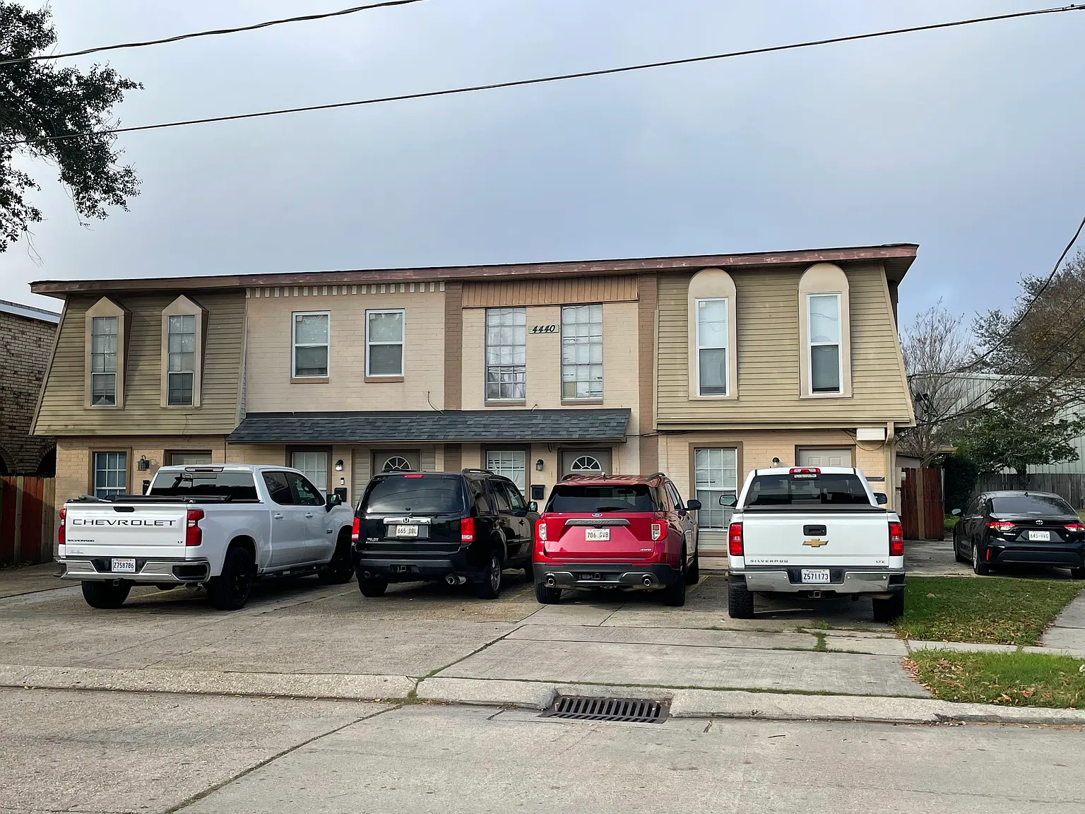2 bed, 1.5 bath, 1000 sqft, $1,200 — Photo 3