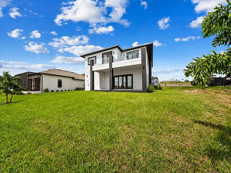 156 Caladium Ave — Photo 3