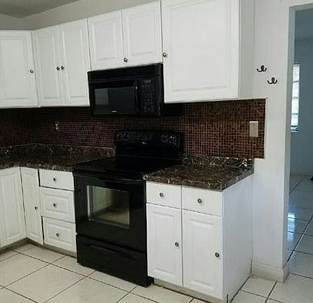 2nd image of 3816 SW 90 Ave Miami Fl 33165