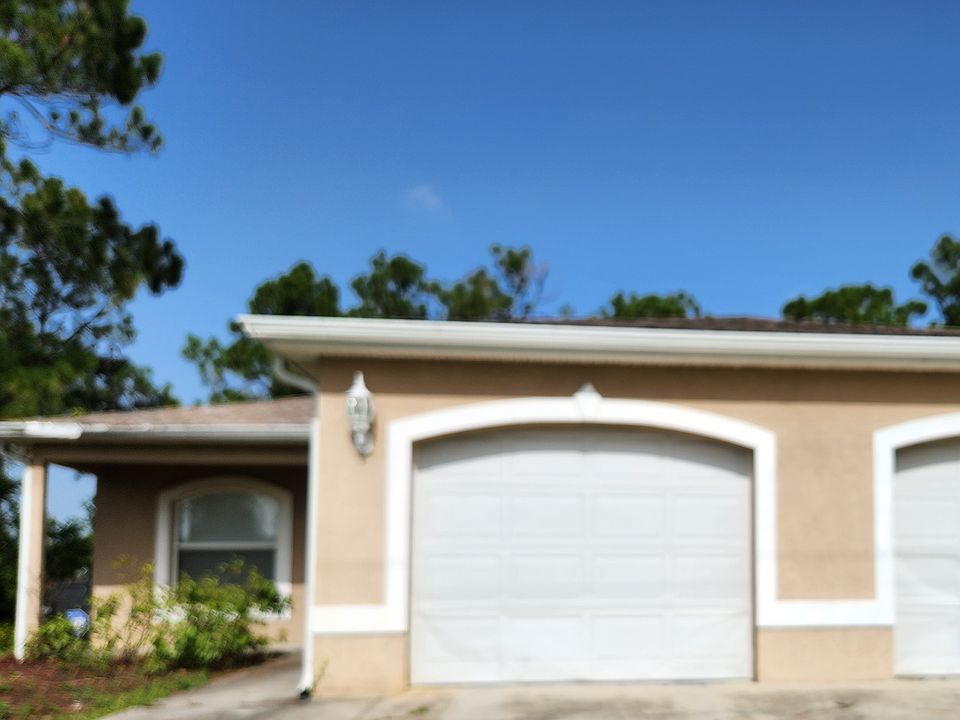 1st image of 2120 Snead Dr #2120