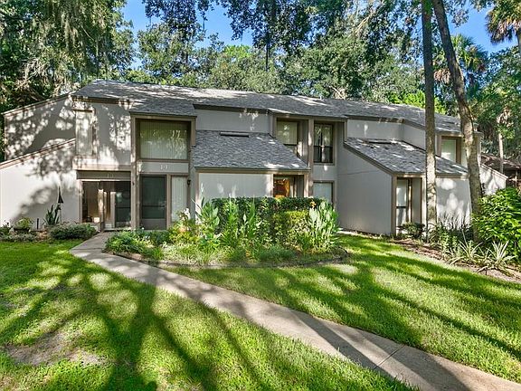2nd image of 13 MID OAKS CIRCLE #13