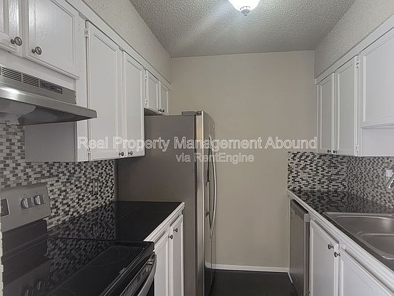 5th image of 6724 S Lewis Ave Unit 1304