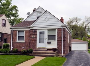 17932 School St, Lansing, IL 60438