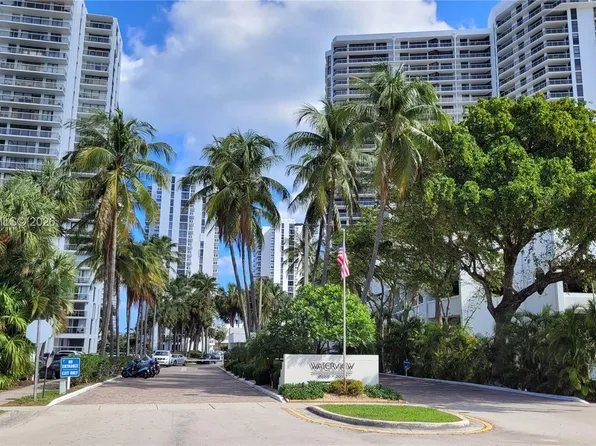 20515 E Country Club Dr, Aventura, FL