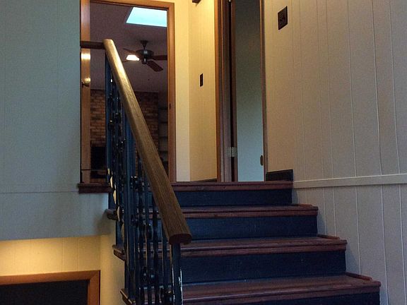 2nd image of 124 Brookside Dr