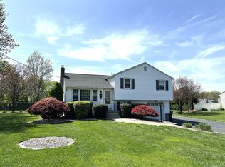 11 Allston Rd, Newington, CT 06111