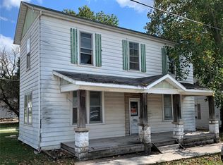 211 N Benton St, New Athens, IL