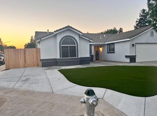 5467 N Delbert Ave, Fresno, CA