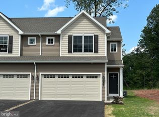 211 Sage Blvd, Middletown, PA 17057