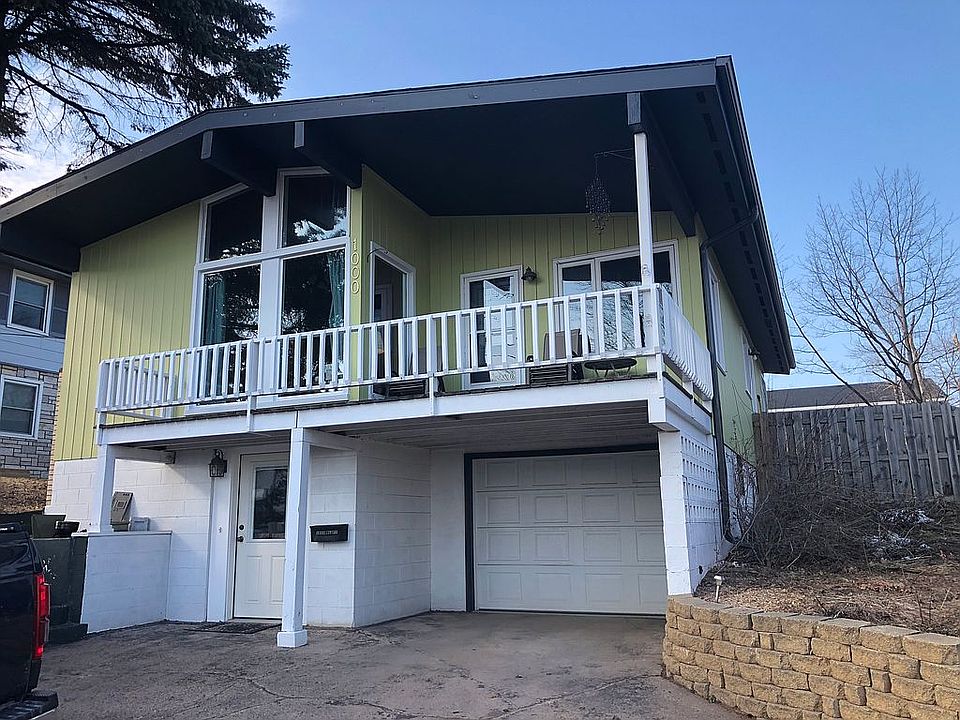1st image of 1000 W Bluff St