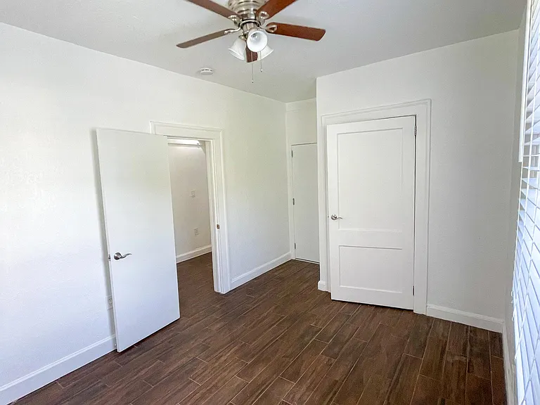 114 Menores Ave #7 — Photo 11
