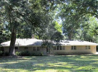 111 Dana Rd, Natchez, MS 39120