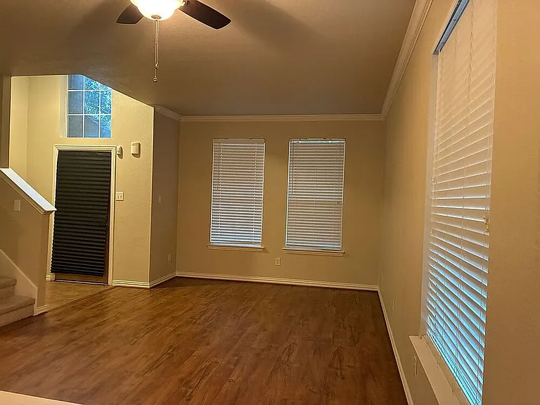 5409 Barkridge Trl — Photo 4