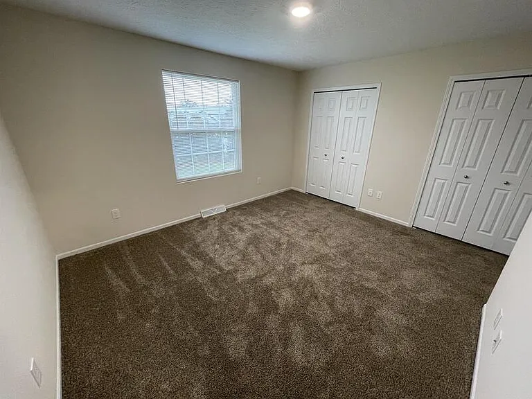 4757 Ledgewood Dr #5C — Photo 7