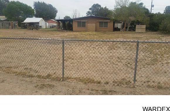 1st image of 1315 E Tamarisk Dr