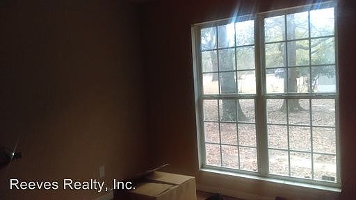 4th image of 4520 Blackwell Ln