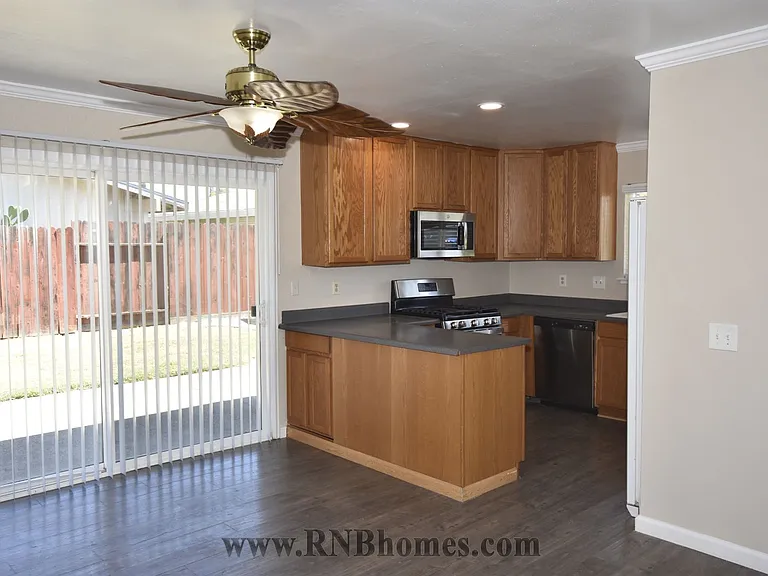 5578 Coronado Way — Photo 7