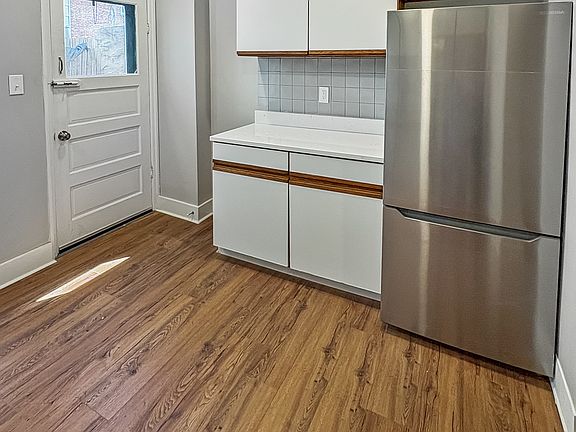 Kitchen (2/2)