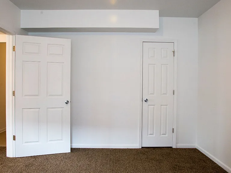 1101 N Lawler Ave — Photo 8