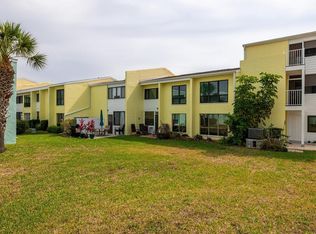 1 Windrush Blvd APT 70, Indian Rocks Beach, FL 33785