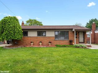 29540 Eiffel Ave, Warren, MI 48088