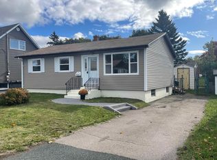 424 Birch Hill Dr, Sydney, NS B1P3V9