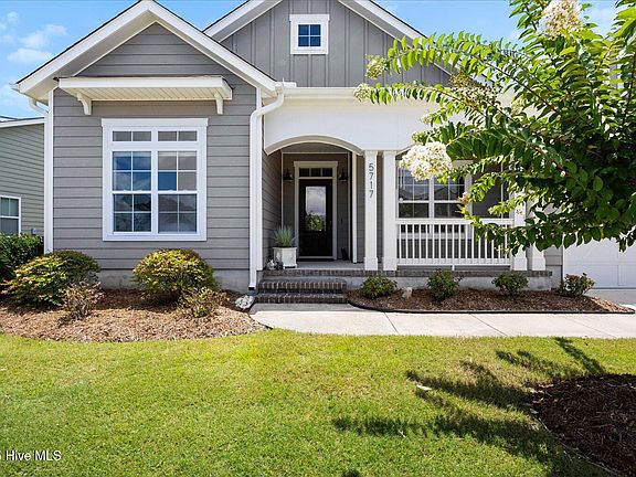 4th image of 5717 Brown Pelican Lane