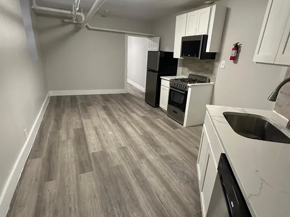 7328 Kennedy Boulevard image 1 of 7