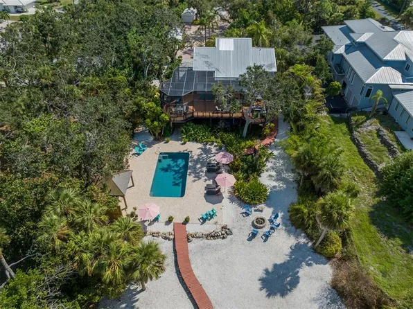 1191 Bayshore Dr, Englewood, FL 34223