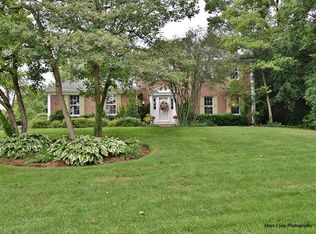 622 Timbers Ct, Saint Charles, IL 60174