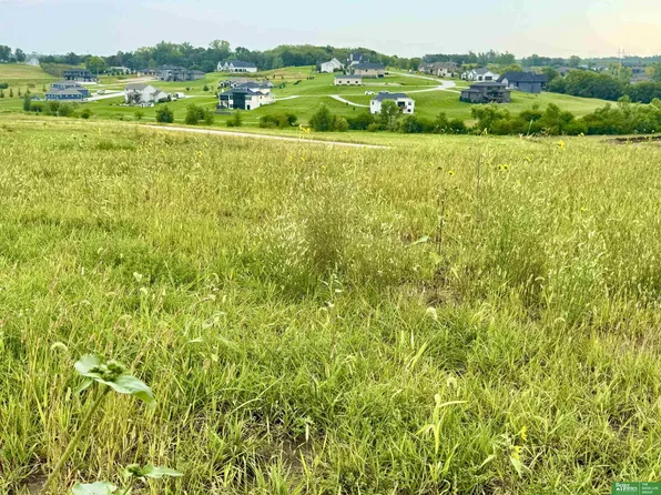 22652 Quarry Cir, Gretna, NE 68028