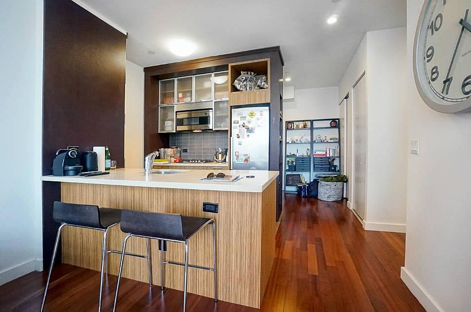 1st image of 620 W 42nd St APT S11e