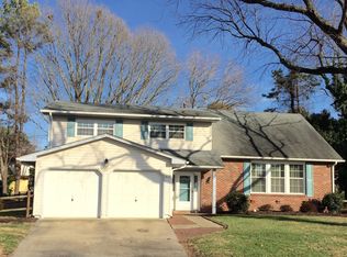 912 Amherst Ln, Virginia Beach, VA 23464
