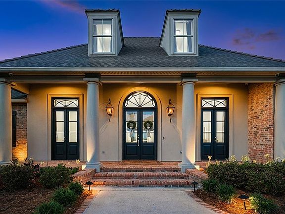4th image of 1481 Lakeshore Blvd