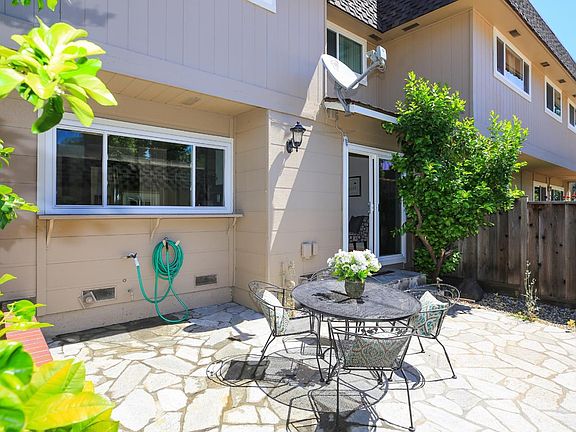 5th image of 22679 Weeping Oak Ct