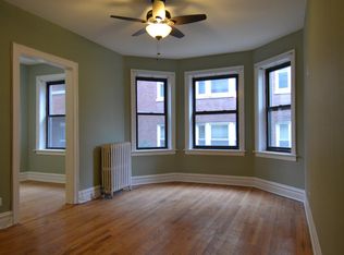1433 W Carmen Ave APT 1D, Chicago, IL 60640
