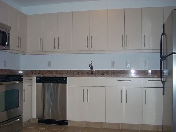 3rd image of 225 S 18th St Unit 628