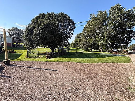 2nd image of 500 N Cedar St