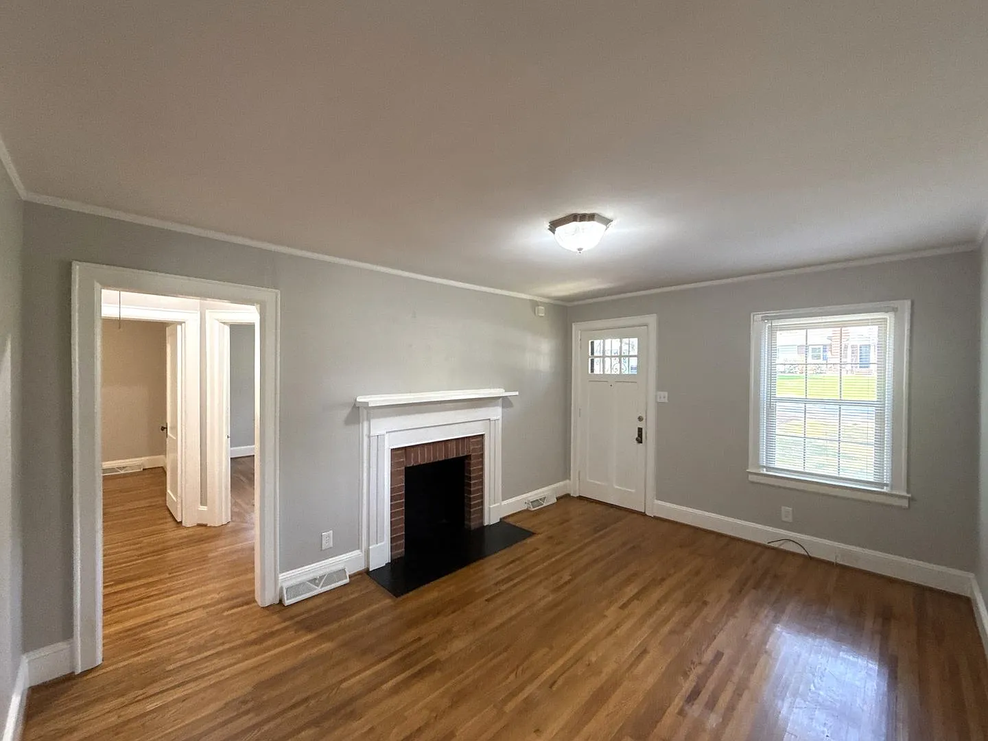 Cozy Home in the Oakhurst community — Photo 2