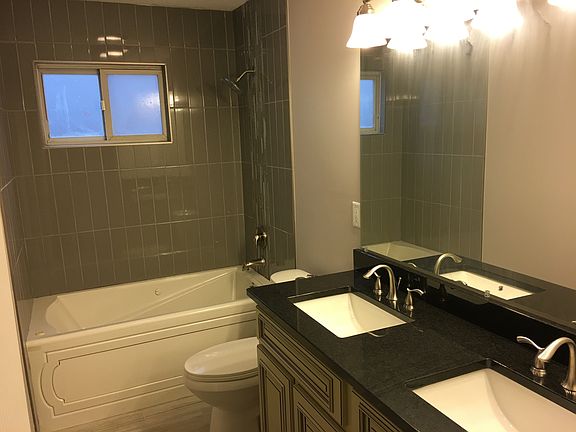 5th image of 731 Ashford Ct