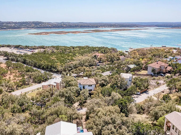 13803 Lake View Dr — Photo 40